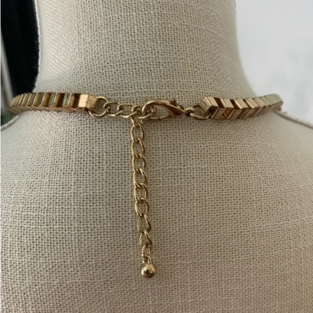 NWOT Charming Charlie Pastel Floral Necklace - Picture 4 of 4